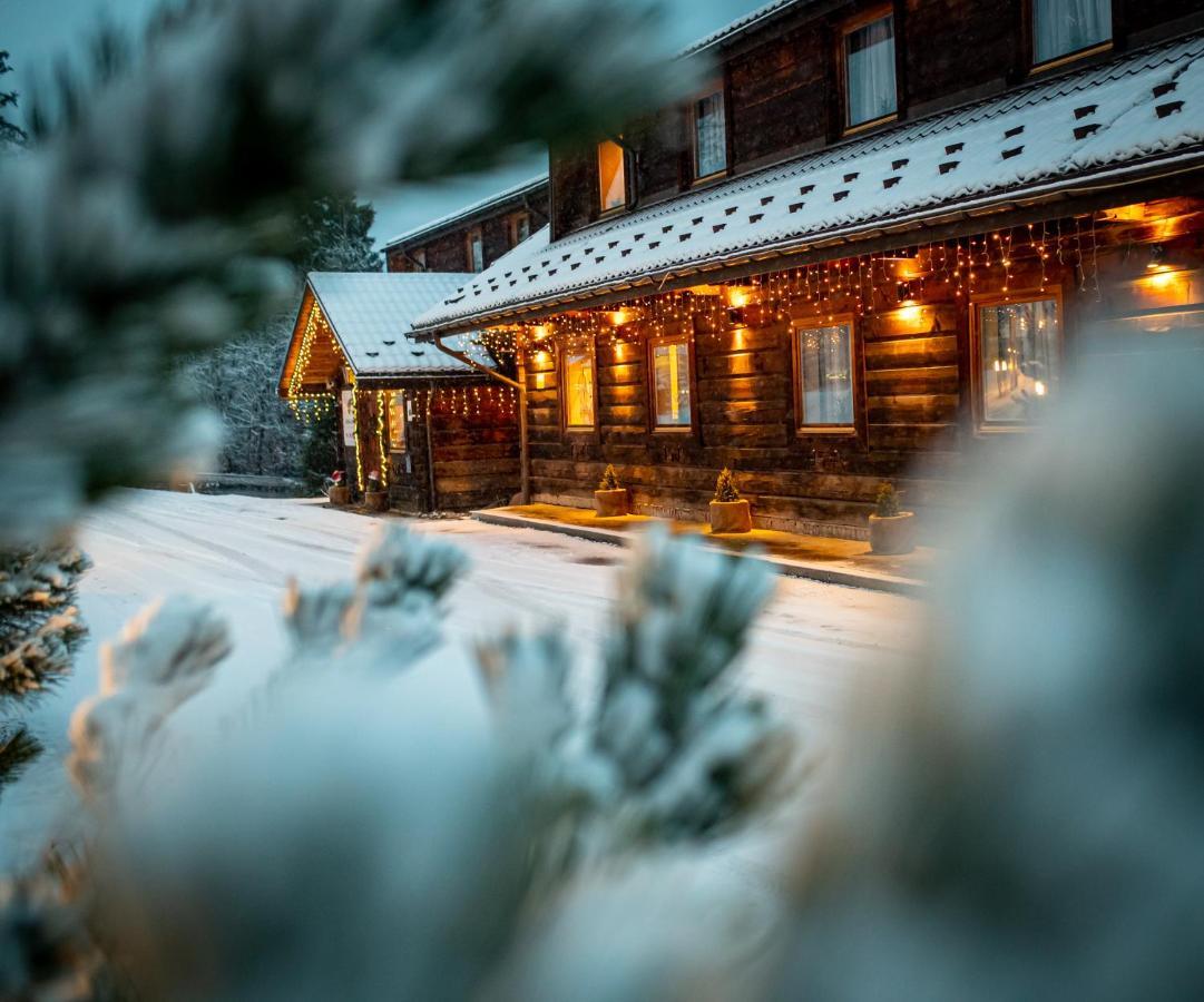 Bed and Breakfast Czarna Owca Истебна Экстерьер фото