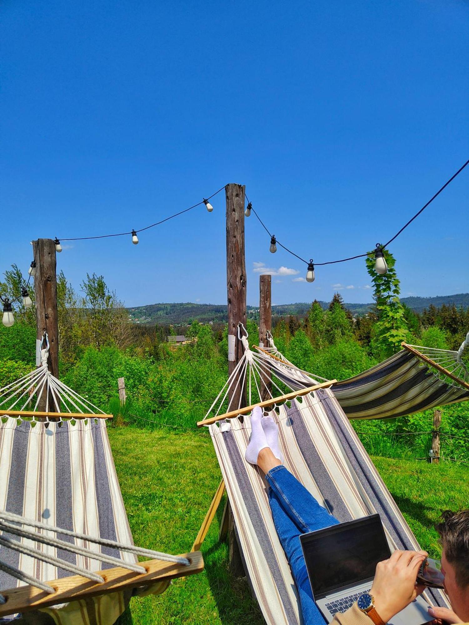 Bed and Breakfast Czarna Owca Истебна Экстерьер фото